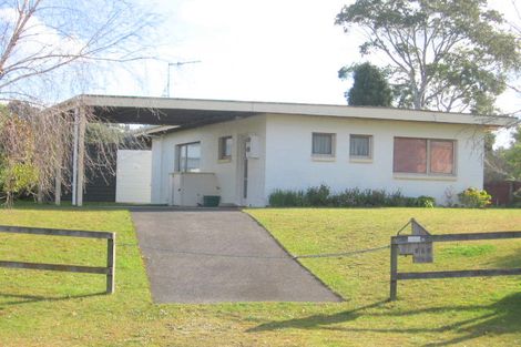 Photo of property in 233 Linton Crescent, Whangamata, 3620