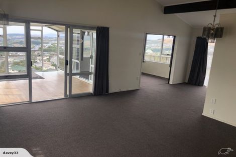 Photo of property in 57 Ruskin Road, Newlands, Wellington, 6037