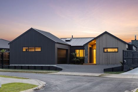 Photo of property in 56 Tironui Drive, Taradale, Napier, 4112