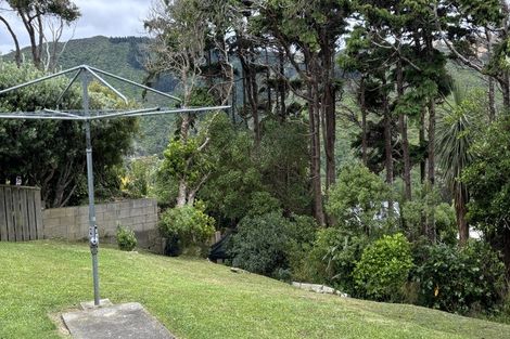 Photo of property in 2/17 Huntingdon Street, Northland, Wellington, 6012