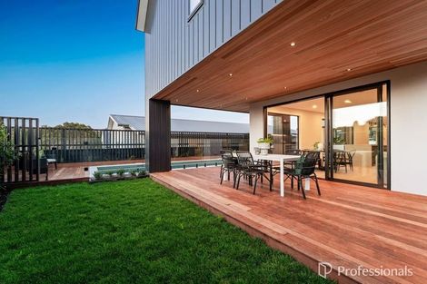 Photo of property in 5 Kotuitui Drive, Wainui, 0992