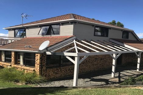 Photo of property in 36a Colwill Road, Massey, Auckland, 0614