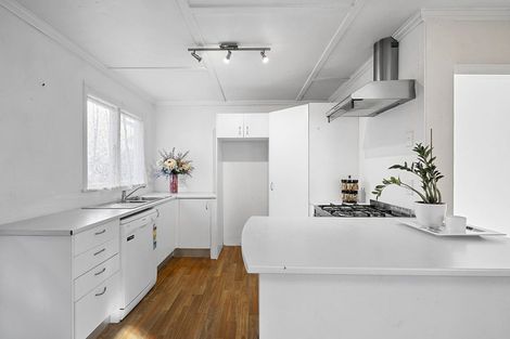 Photo of property in 275 Coronation Avenue, Welbourn, New Plymouth, 4310