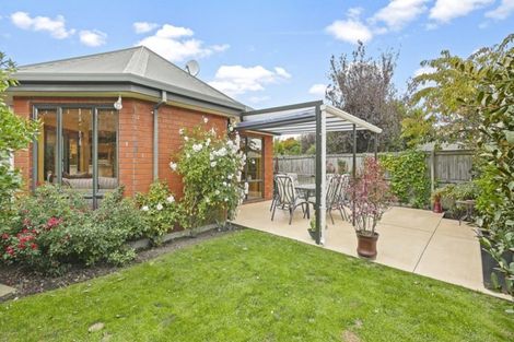 Photo of property in 113 Avonhead Road, Avonhead, Christchurch, 8042