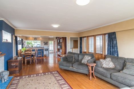 Photo of property in 40 Kaitawa Crescent, Paraparaumu, 5032