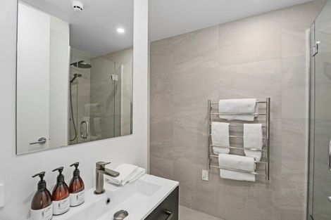 Photo of property in 16/7 Northlake Drive, Wanaka, 9305