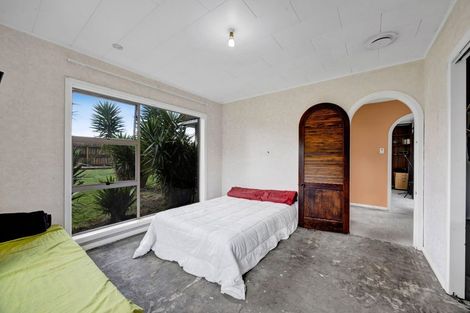 Photo of property in 19 Tybalt Street, Stratford, 4332