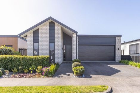 Photo of property in 16 Probert Crescent, Chartwell, Hamilton, 3210