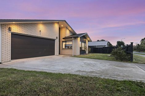 Photo of property in 219 Matua Road, Kumeu, 0810