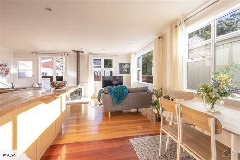 Photo of property in 68 Broderick Road, Johnsonville, Wellington, 6037