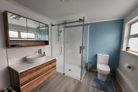 Photo of property in 5 Sunshine Crescent, Kelson, Lower Hutt, 5010