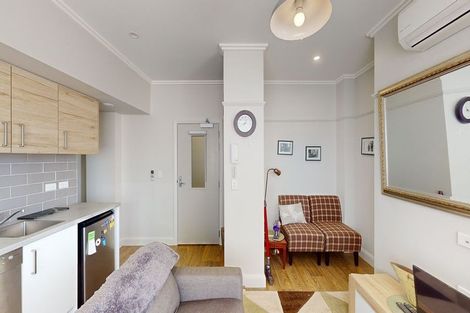 Photo of property in Fountain Court, 48u2 Oriental Parade, Oriental Bay, Wellington, 6011