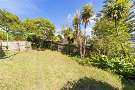 Photo of property in 2/77 Stanley Road, Glenfield, Auckland, 0629