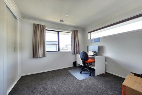 Photo of property in 126 Melksham Drive, Churton Park, Wellington, 6037