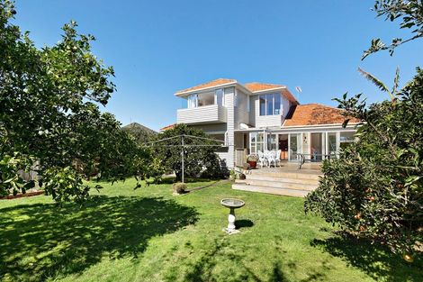 Photo of property in 19 Belmont Terrace, Milford, Auckland, 0620