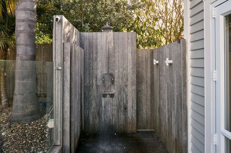 Photo of property in 12 Lysnar Street, Okitu, Gisborne, 4010