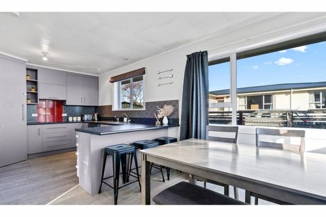 Photo of property in 32 Highfield Terrace, Newfield, Invercargill, 9812