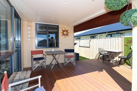 Photo of property in 3 Hereford Drive, Carterton, 5713