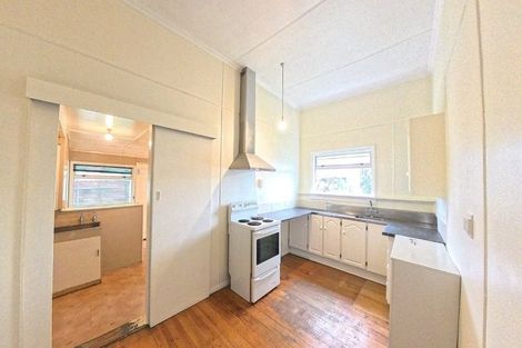 Photo of property in 4 Wood Street, Takaro, Palmerston North, 4410