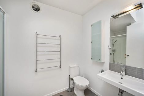 Photo of property in 253/21 Left Bank, Te Aro, Wellington, 6011