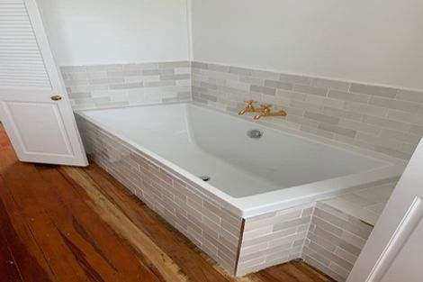 Photo of property in 66 Moire Road, Massey, Auckland, 0614