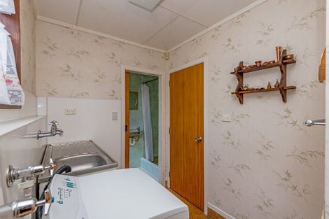 Photo of property in 14 Norfolk Crescent, Otaki Beach, Otaki, 5512