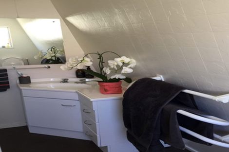 Photo of property in 5 Trilids Lane, Churton Park, Wellington, 6037