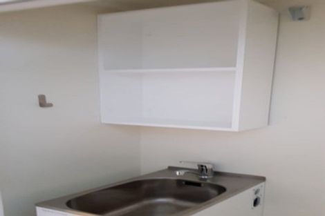 Photo of property in 38a Sunnynook Road, Sunnynook, Auckland, 0620