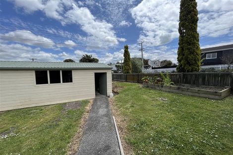Photo of property in 2a/2 Matipo Road, Te Atatu Peninsula, Auckland, 0610