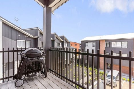 Photo of property in 100 Cadness Street, Northcote, Auckland, 0627