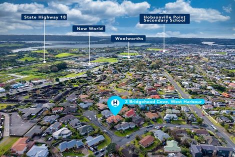 Photo of property in 3 Bridgehead Cove, West Harbour, Auckland, 0618
