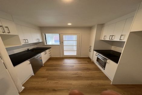 Photo of property in 6 Brighton Terrace, Murrays Bay, Auckland, 0630