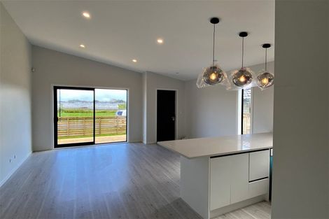 Photo of property in 12 Percheron Road, Pukekohe, 2120