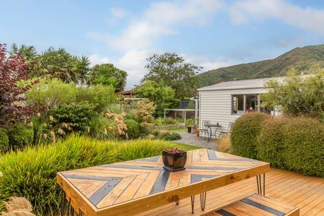 Photo of property in 225 Riverside Drive, Waterloo, Lower Hutt, 5011