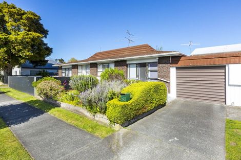 Photo of property in 2f2- Benzie Avenue, Elderslea, Upper Hutt, 5018