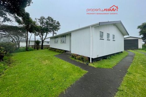 Photo of property in 6 Calgher Avenue, Waitara, 4320