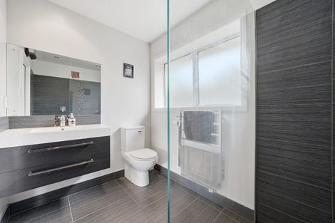 Photo of property in 83 Englefield Road, Northwood, Christchurch, 8051