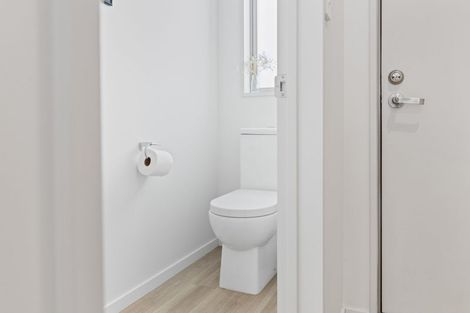 Photo of property in 2/670 Ferry Road, Woolston, Christchurch, 8023