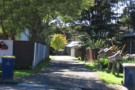 Photo of property in 10 Sonnenberg Way, Titirangi, Auckland, 0604