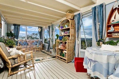 Photo of property in 3 Pohutukawa Avenue, Red Beach, 0932