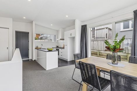 Photo of property in 22d Mandalay Terrace, Khandallah, Wellington, 6035