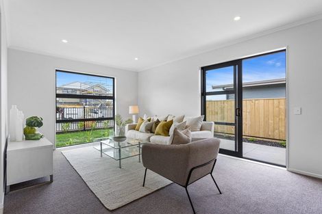Photo of property in 27 Tiromoana Drive, Red Beach, 0932