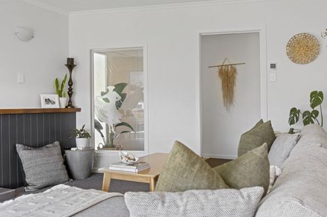 Photo of property in 14 Rosendale Avenue, Spotswood, New Plymouth, 4310