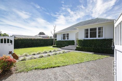 Photo of property in 49 Cambridge Road, Riverhead, 0820