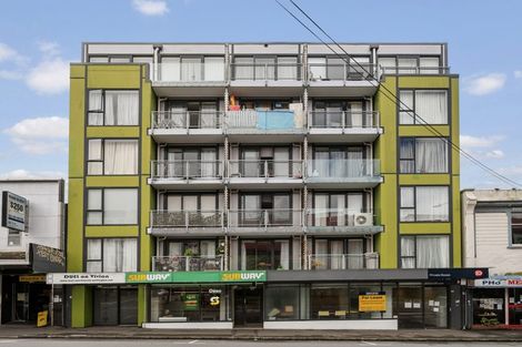 Photo of property in Dual Apartments, 506/142 Vivian Street, Te Aro, Wellington, 6011