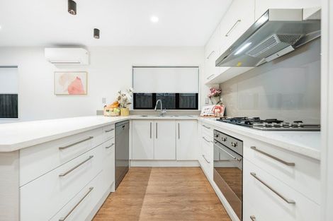 Photo of property in 2 Greville Road, Pinehill, Auckland, 0630