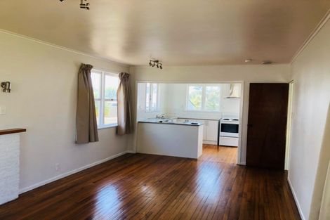 Photo of property in 1/221 Birkdale Road, Birkdale, Auckland, 0626