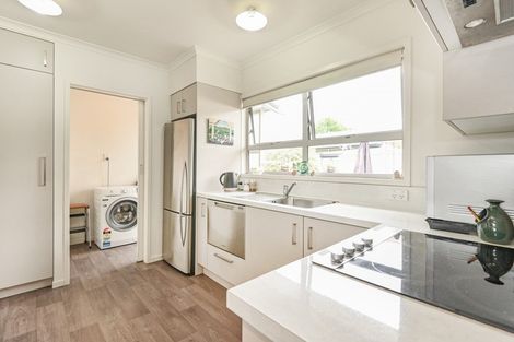 Photo of property in 90 Napier Road, Havelock North, 4130