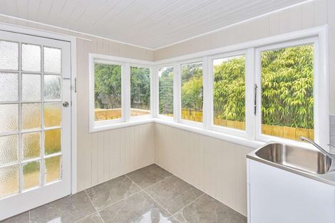 Photo of property in 79c Russell Road, Manurewa, Auckland, 2102
