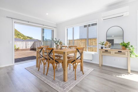 Photo of property in 18 Schooner Drive, Whitby, Porirua, 5024